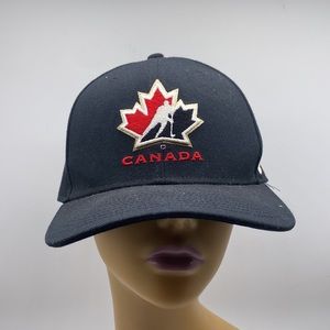 Nike Canada Baseball Cap Hockey Y2K Strapback Hat